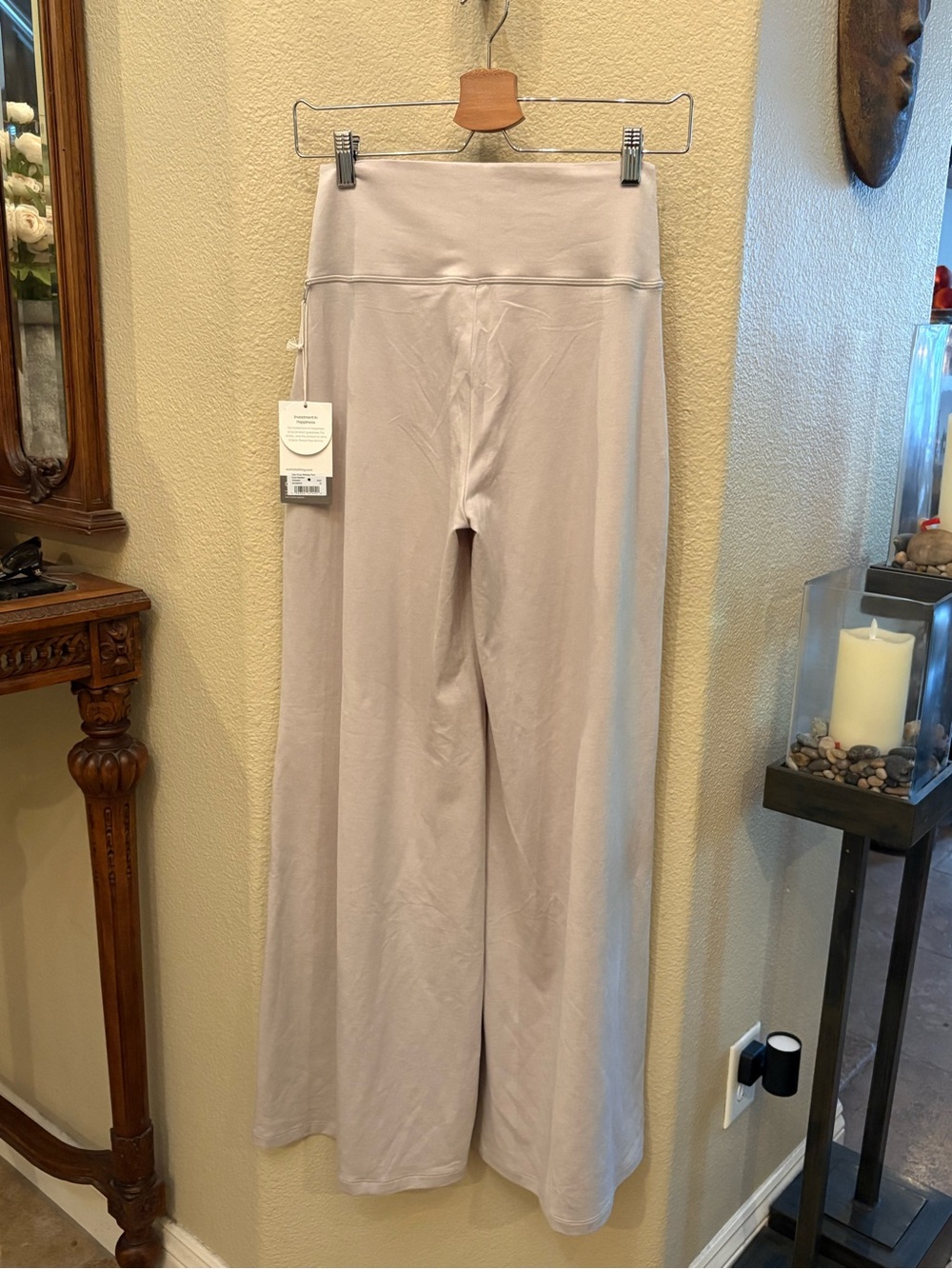 NWT~Vuori Women Escru Heather Halo Easy Wideleg Pants Size Medium - Picture 4 of 9
